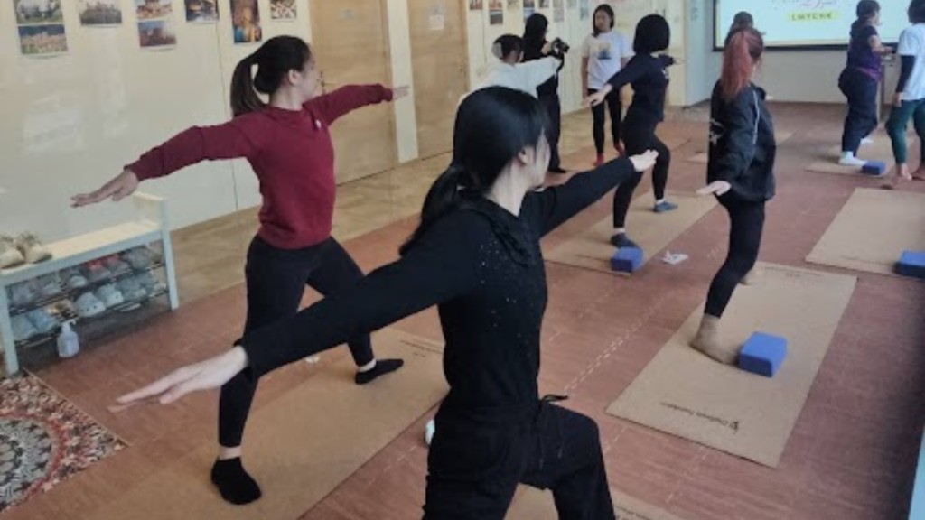 Students practising classical yoga on campus at Hong Kong Metropolitan University